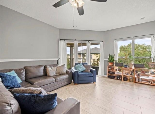 4115 CHATHAM OAK COURT 222, Tampa, FL 33624