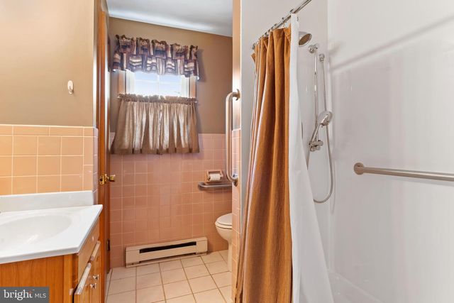 1516 HEMLOCK AVENUE, Carlisle, PA 17013