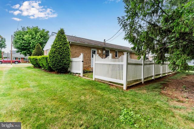 1516 HEMLOCK AVENUE, Carlisle, PA 17013