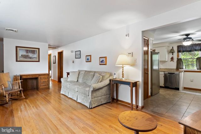 1516 HEMLOCK AVENUE, Carlisle, PA 17013
