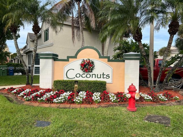 43 Simonton Cir, Weston, FL 33326