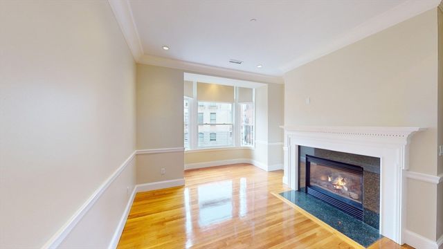 22 Beacon St. 3, Boston, MA 02108