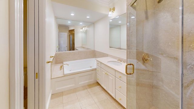 22 Beacon St. 3, Boston, MA 02108