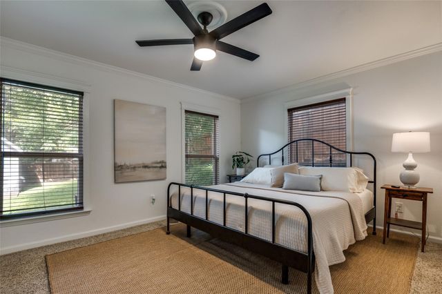 2827 Catherine Street, Dallas, TX 75211