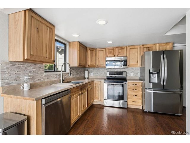 10433 Garrison St, Broomfield, CO 80021