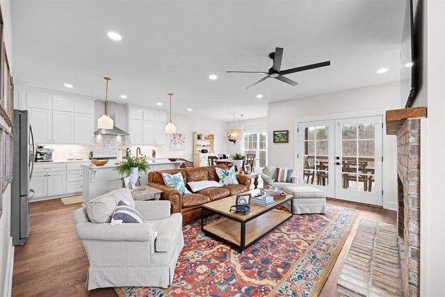 95 BREEZE PT, Savannah, TN 38372