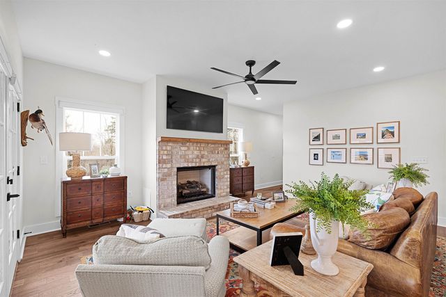 95 BREEZE PT, Savannah, TN 38372