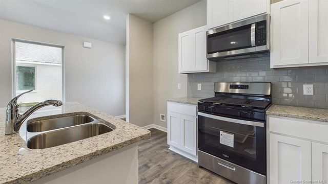 4015 Savannah Oaks Drive, Lake Charles, LA 70607