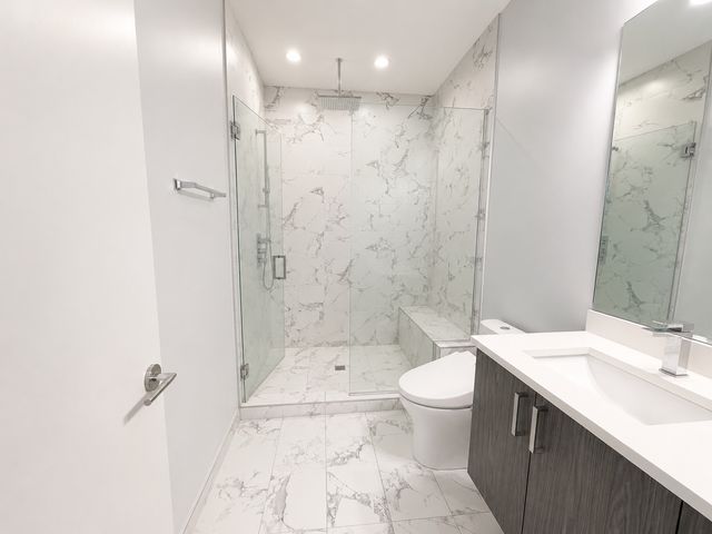 2217 W Madison Street 308, Chicago, IL 60612