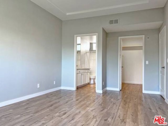 14430 BENEFIT Street 103, Sherman Oaks, CA 91423