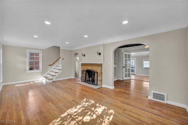 5103 Eastover Road, Lyndhurst, OH 44124