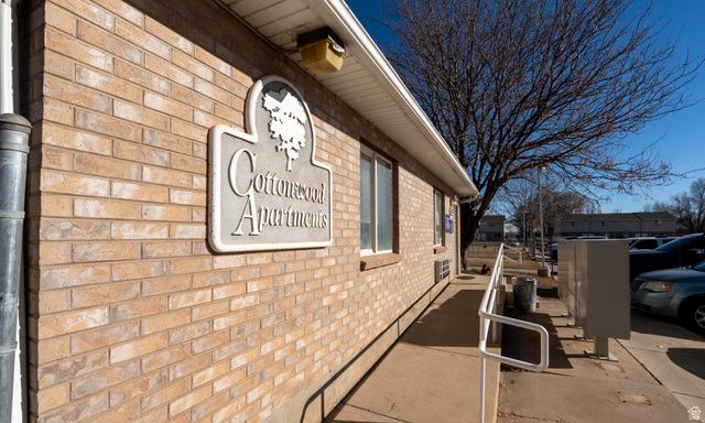 275 S 300 E, Roosevelt, UT 84066