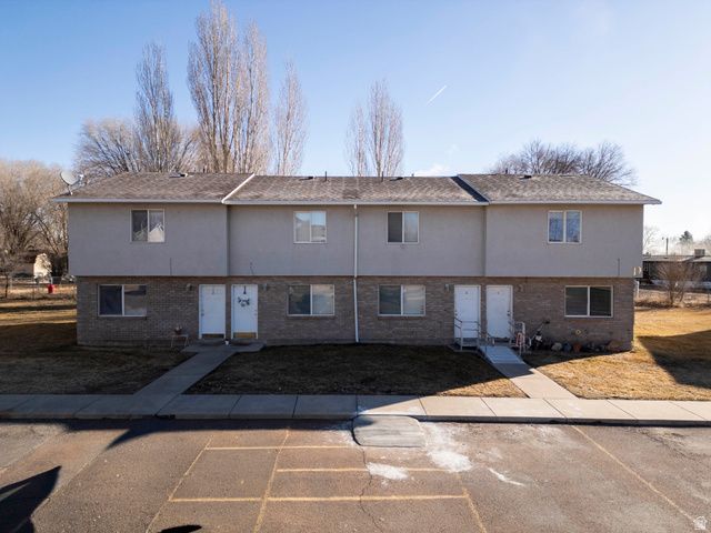 275 S 300 E, Roosevelt, UT 84066
