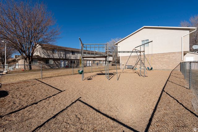 275 S 300 E, Roosevelt, UT 84066