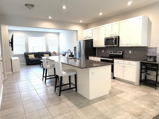 15910 MARINA BAY DRIVE, Winter Garden, FL 34787