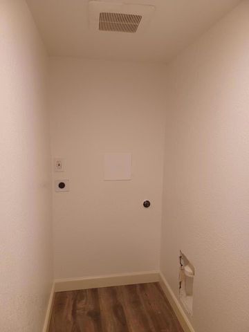 1365 Vine Street, San Jose, CA 95110