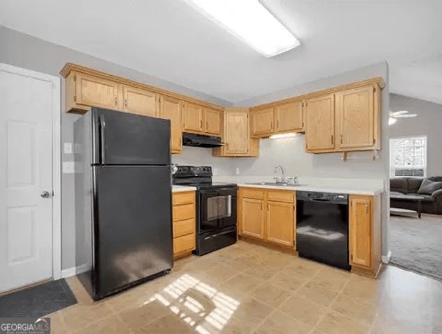 125 Melanie Lane, Jenkinsburg, GA 30234