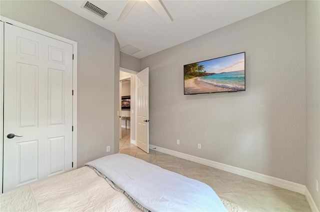 6070 BRANDON RUN, Lakewood Ranch, FL 34211