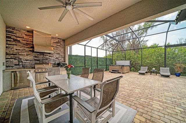 6070 BRANDON RUN, Lakewood Ranch, FL 34211