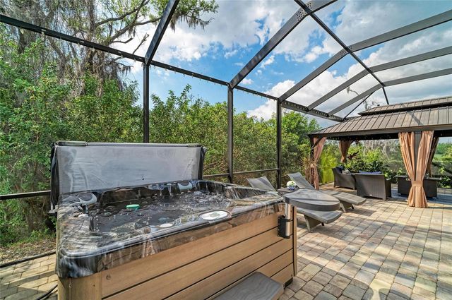 6070 BRANDON RUN, Lakewood Ranch, FL 34211