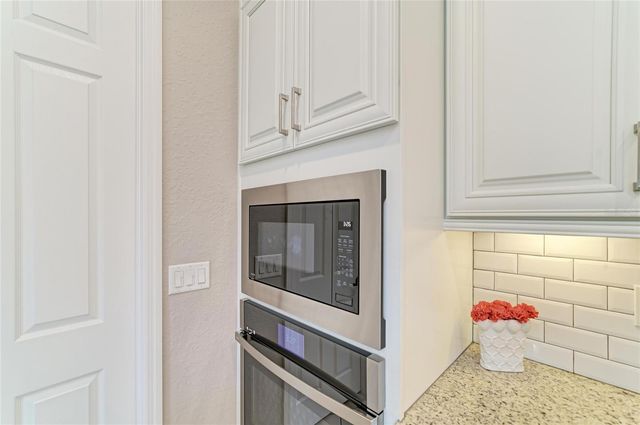 6070 BRANDON RUN, Lakewood Ranch, FL 34211