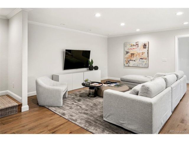 1401 S Clarkson St, Denver, CO 80210