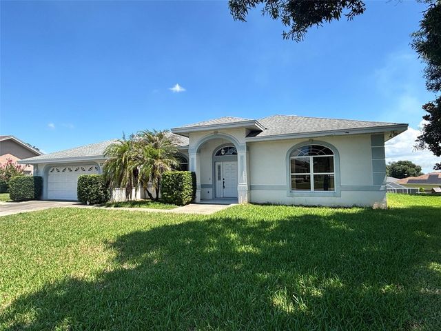 132 LAKE MARIAM WAY, Winter Haven, FL 33884