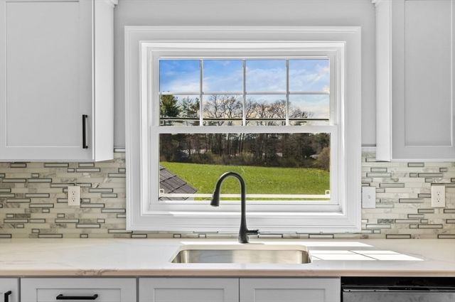 320 Old Westport, Dartmouth, MA 02747