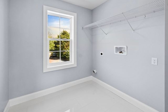 320 Old Westport, Dartmouth, MA 02747