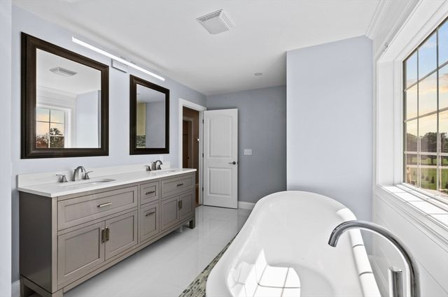 320 Old Westport, Dartmouth, MA 02747