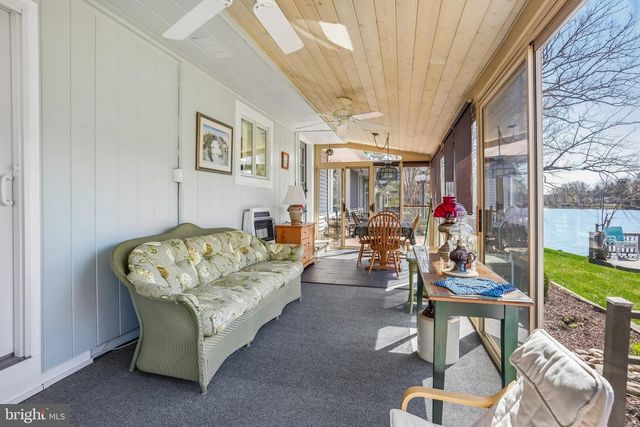 37 N LAKESIDE DR W, Medford, NJ 08055
