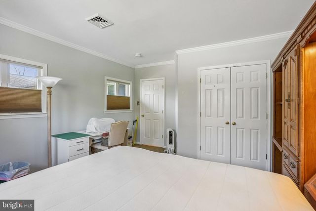 37 N LAKESIDE DR W, Medford, NJ 08055