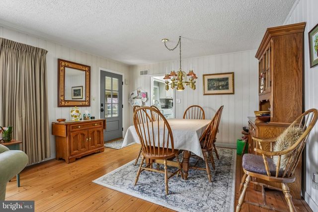 37 N LAKESIDE DR W, Medford, NJ 08055