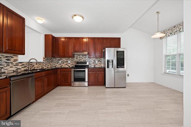 238 CAYMAN CT, Wilmington, DE 19808