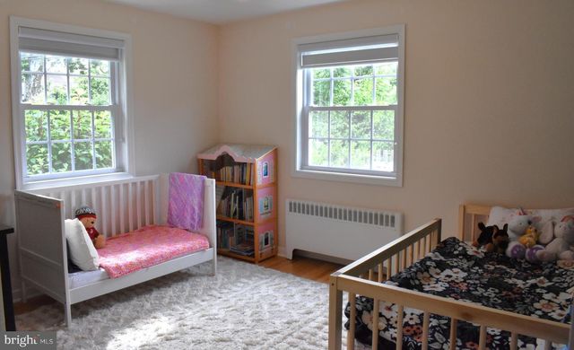 937 N HILL DR, West Chester, PA 19380