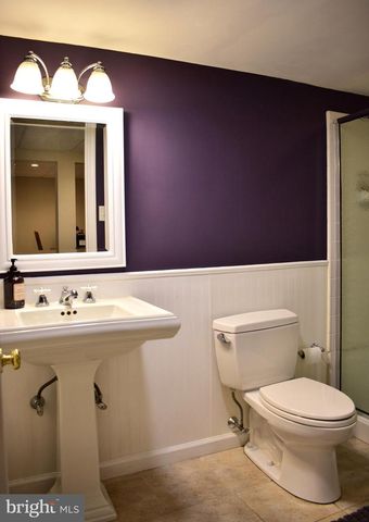 937 N HILL DR, West Chester, PA 19380