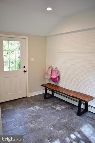 937 N HILL DR, West Chester, PA 19380