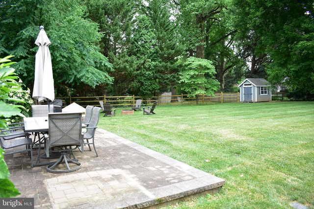937 N HILL DR, West Chester, PA 19380