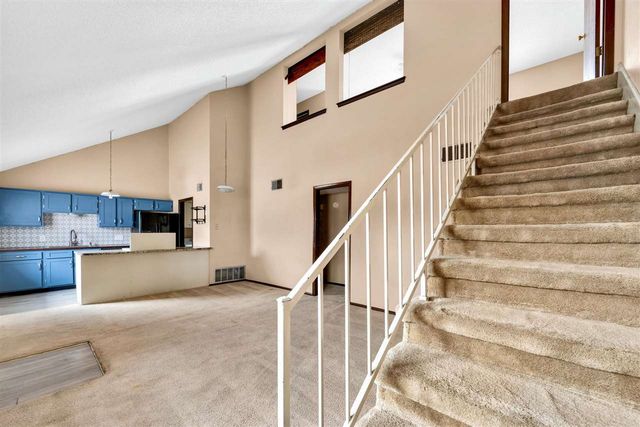 1104 NW 52nd Cir., Lawton, OK 73505