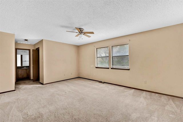 1104 NW 52nd Cir., Lawton, OK 73505