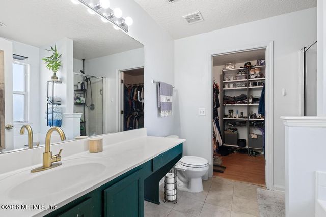 1431 BLUES CREEK Drive, Jacksonville, FL 32221