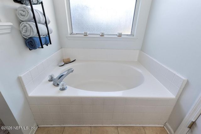 1431 BLUES CREEK Drive, Jacksonville, FL 32221