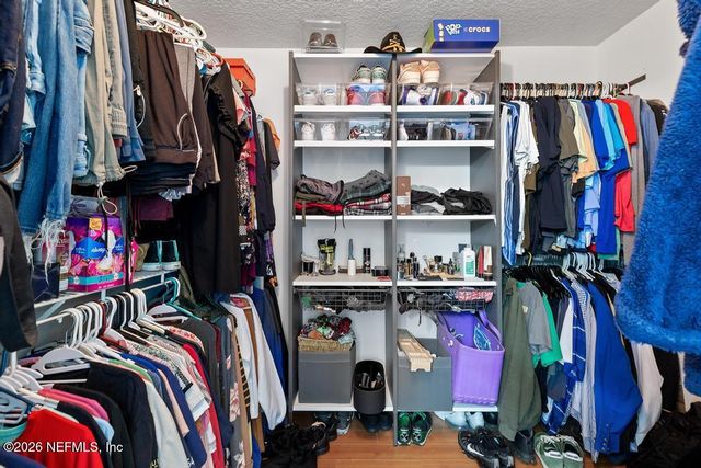 1431 BLUES CREEK Drive, Jacksonville, FL 32221