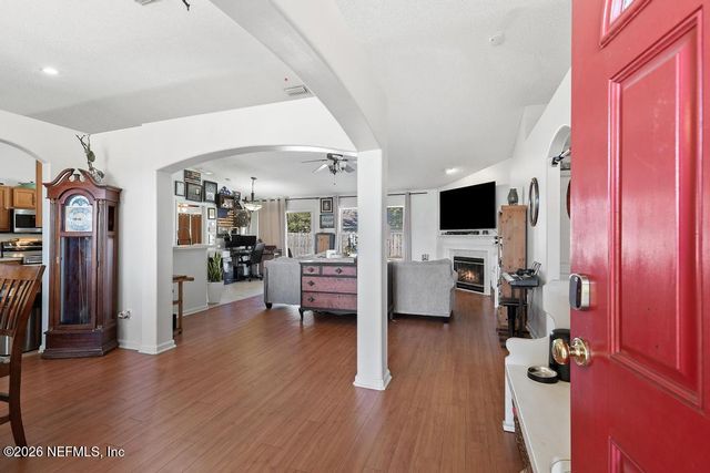 1431 BLUES CREEK Drive, Jacksonville, FL 32221