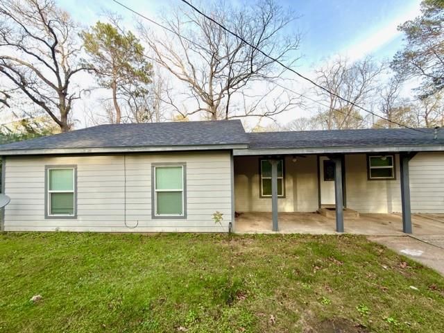 151 White Oak Drive, Shepherd, TX 77371