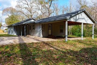 151 White Oak Drive, Shepherd, TX 77371