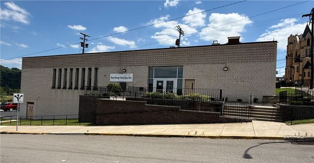 35 Grant Ave., Duquesne, PA 15110