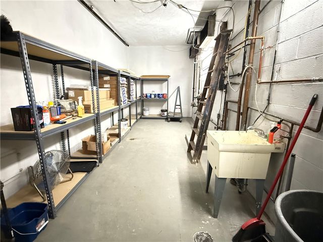 35 Grant Ave., Duquesne, PA 15110