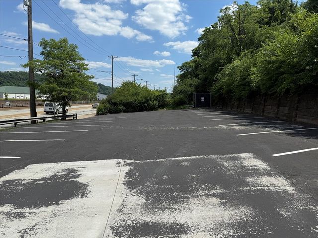 35 Grant Ave., Duquesne, PA 15110