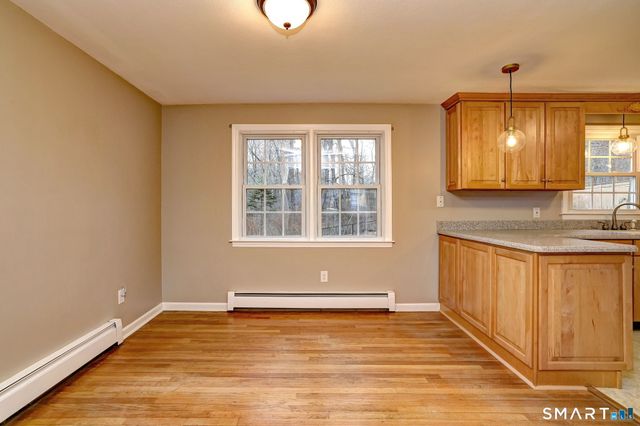 15 North Street, Shelton, CT 06484